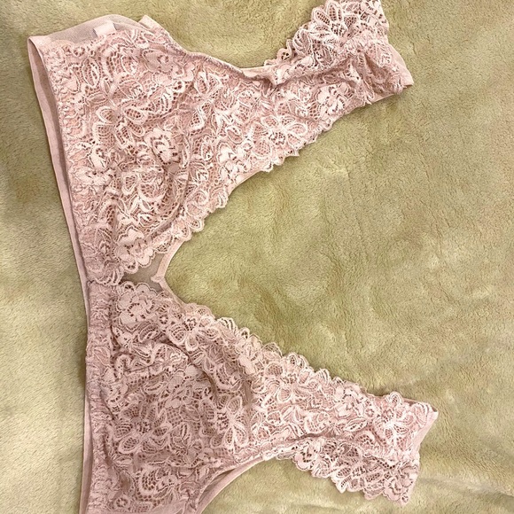 Victoria Secret Bralette light pink - Picture 1 of 3